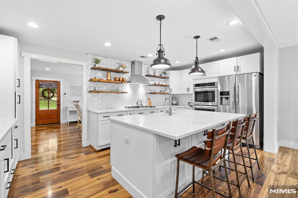 55 Cripplebush Road Old Tappan, NJ 07675 - Photo 7 of 44
