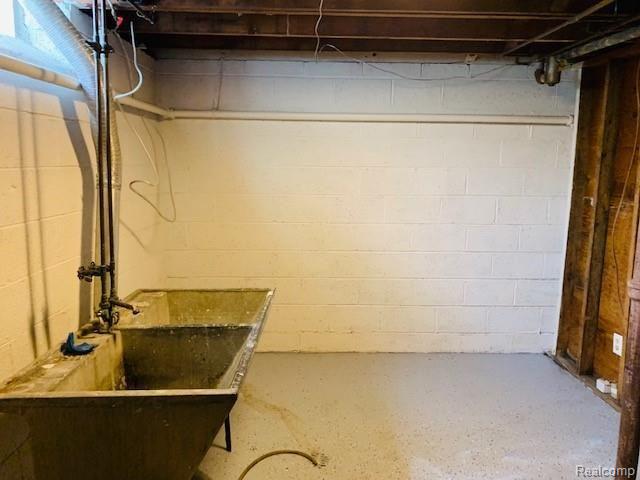 905 Barrington Road Grosse Pointe Park, MI 48230 - Photo 25 of 27