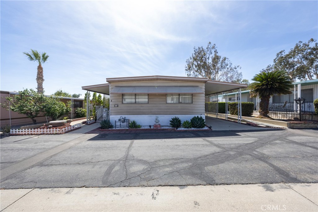 8651 Foothill Boulevard, Unit 18 Rancho Cucamonga, CA 91730 - Photo 2 of 31