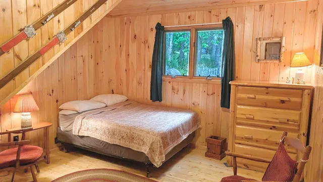 $800,000 | 8884 Raps Road, Cook, MN 55723