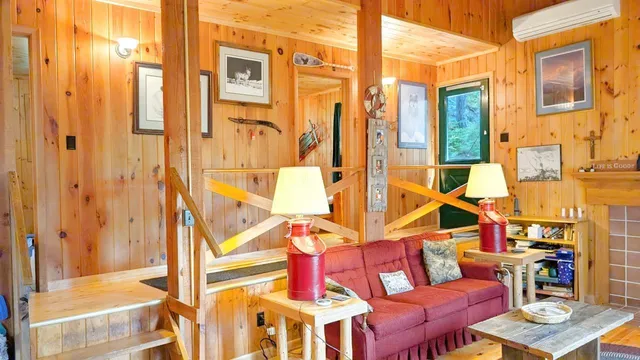 $800,000 | 8884 Raps Road, Cook, MN 55723