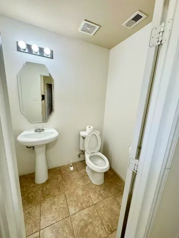 $2,350 | 9218 Adobe Sky Court, Richmond, TX 77407