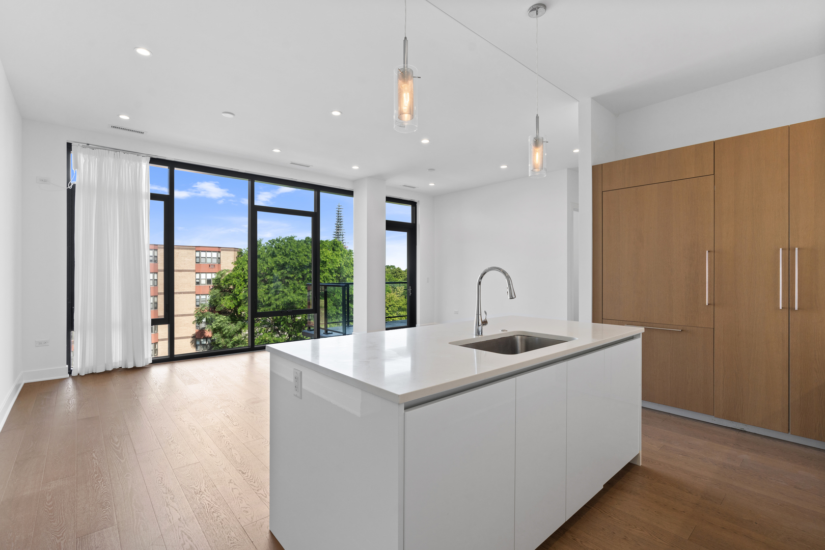 6 North Bishop Street, Unit 406 Chicago, IL 60607 - Photo 11 of 34
