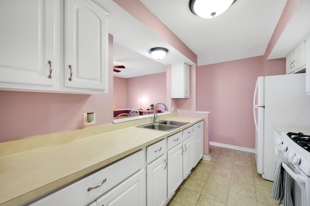 40 Ware Road, Unit 12 Belchertown, MA 01007 - Photo 6 of 39 Gallery Image 6