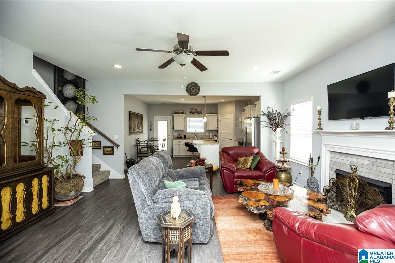 508 Shelby Farms Way Alabaster, AL 35007 - Photo 2 of 38