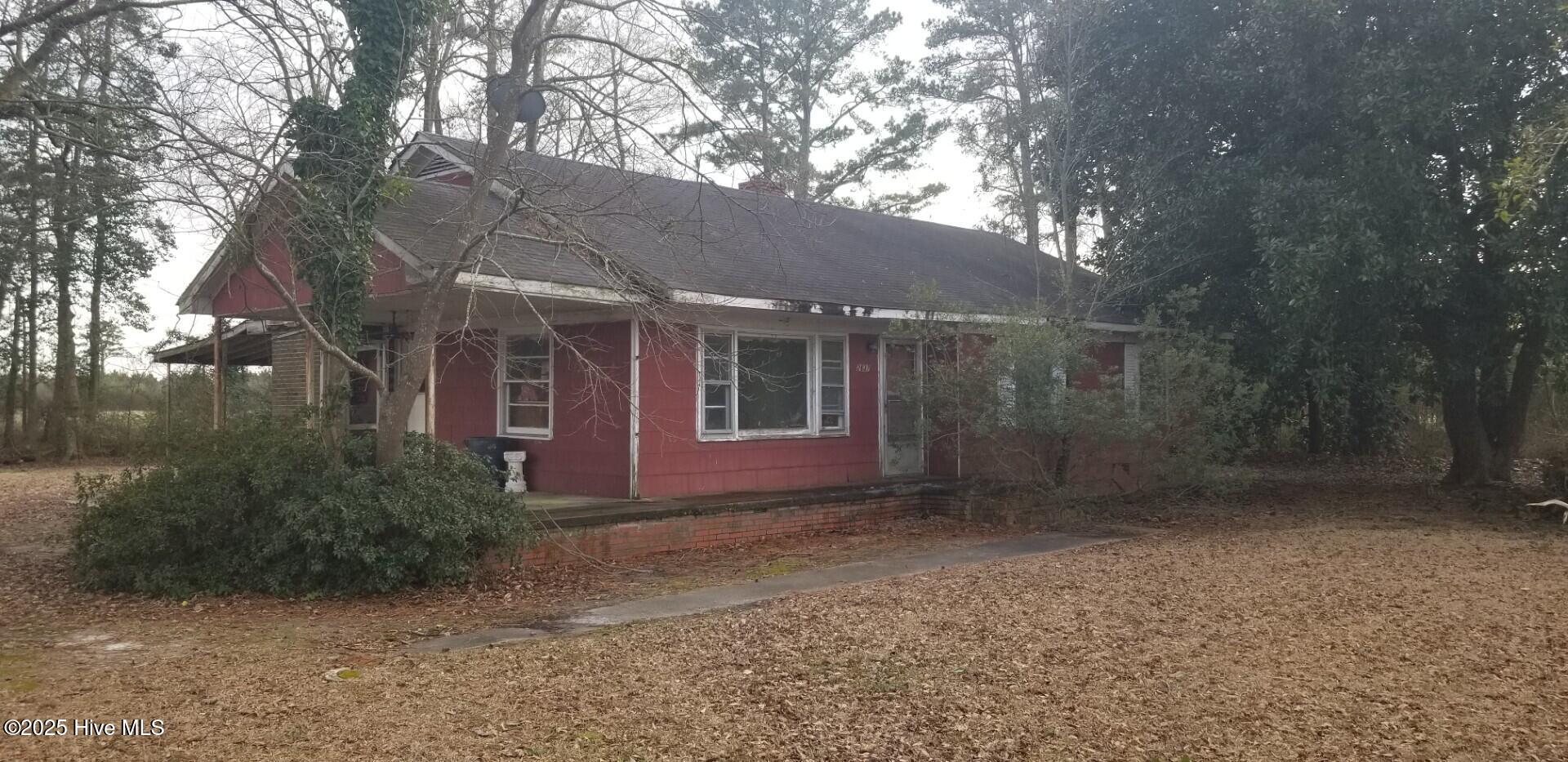 2637 Elm Grove Road Kinston, NC 28504 - Photo 2 of 7 thumbnail_20250222_165303