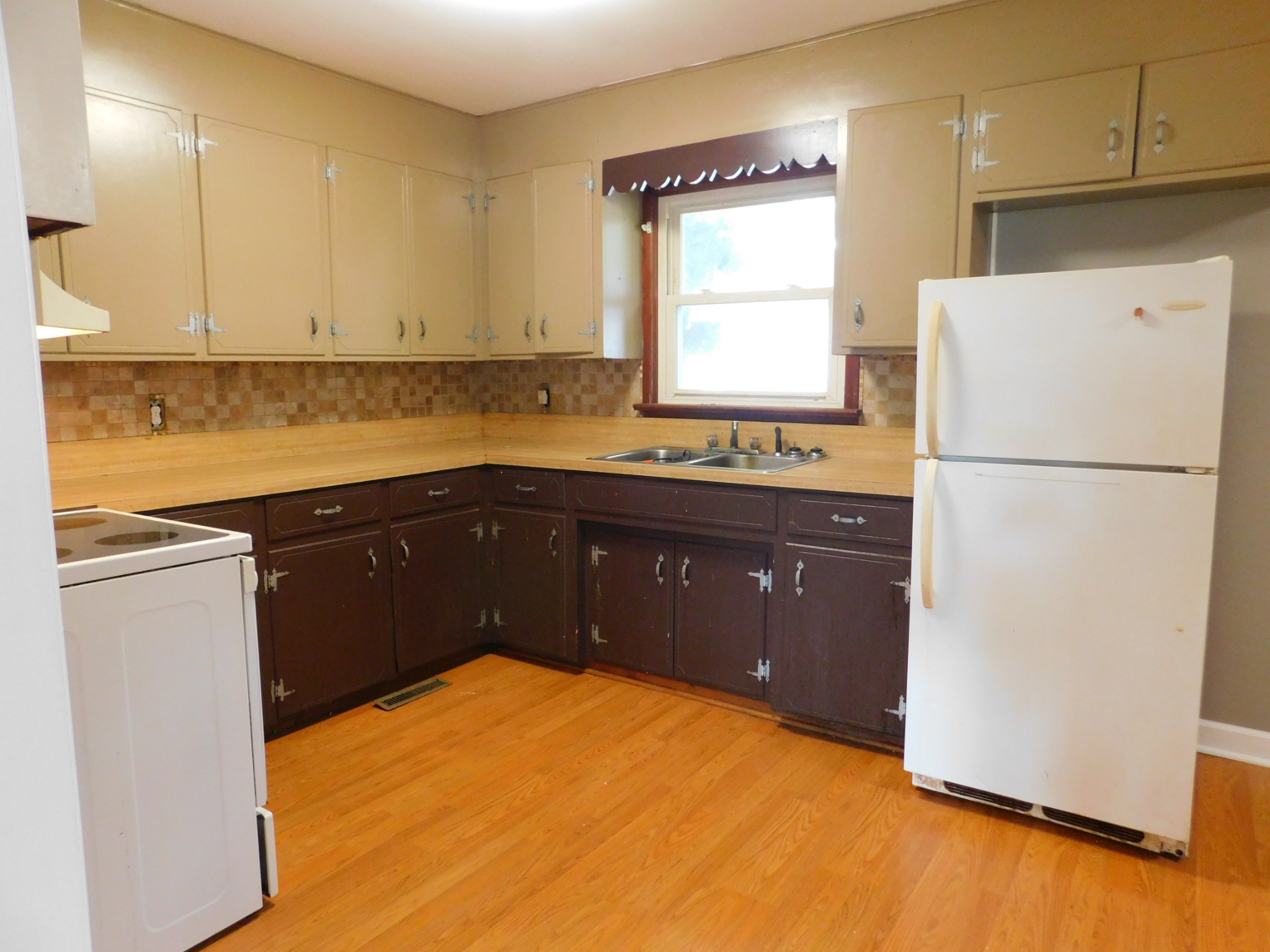 747 Old Bushy Branch Road Manchester, TN 37355 - Photo 8 of 10 Gallery Image 8
