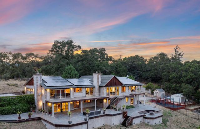 $4,207,000 | 385 Old La Honda Road, Woodside, CA 94062