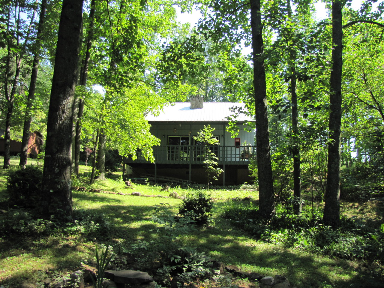 4759 Mountain View Church Road Blue Ridge, VA 24064 - Photo 13 of 26 back of home / covered porch