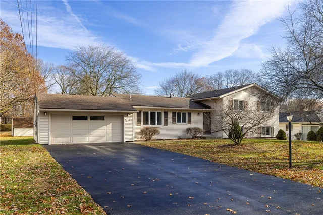 $344,900 | 254 Parkview Drive, Rochester, NY 14625