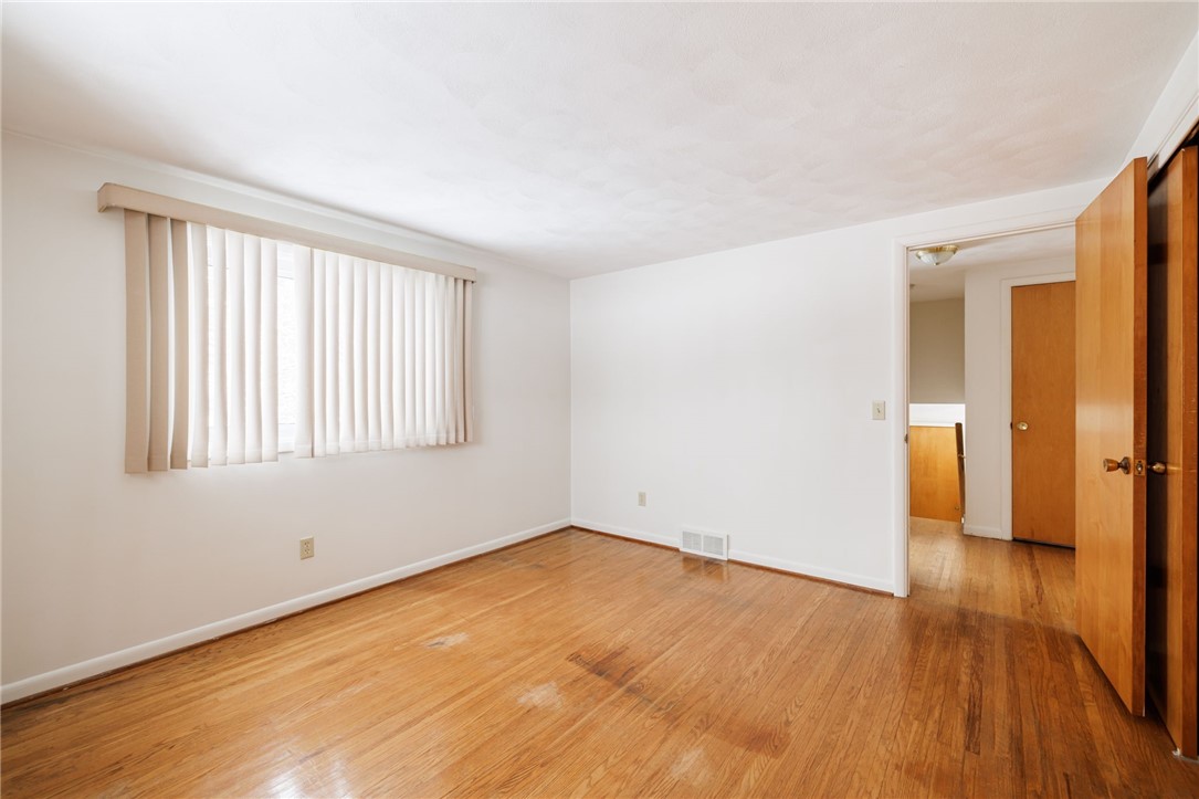 254 Parkview Drive Rochester, NY 14625 - Photo 13 of 36