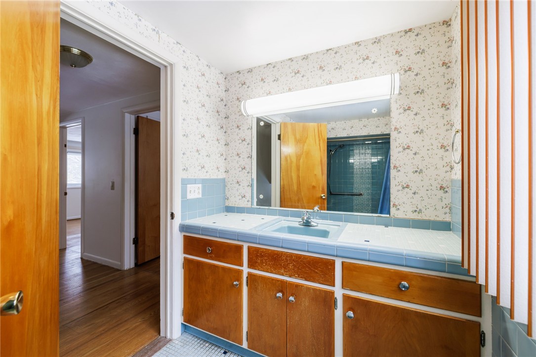 254 Parkview Drive Rochester, NY 14625 - Photo 19 of 36