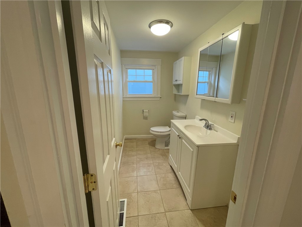 17 Mill Street Scituate, RI 02831 - Photo 4 of 15 Gallery Image 4