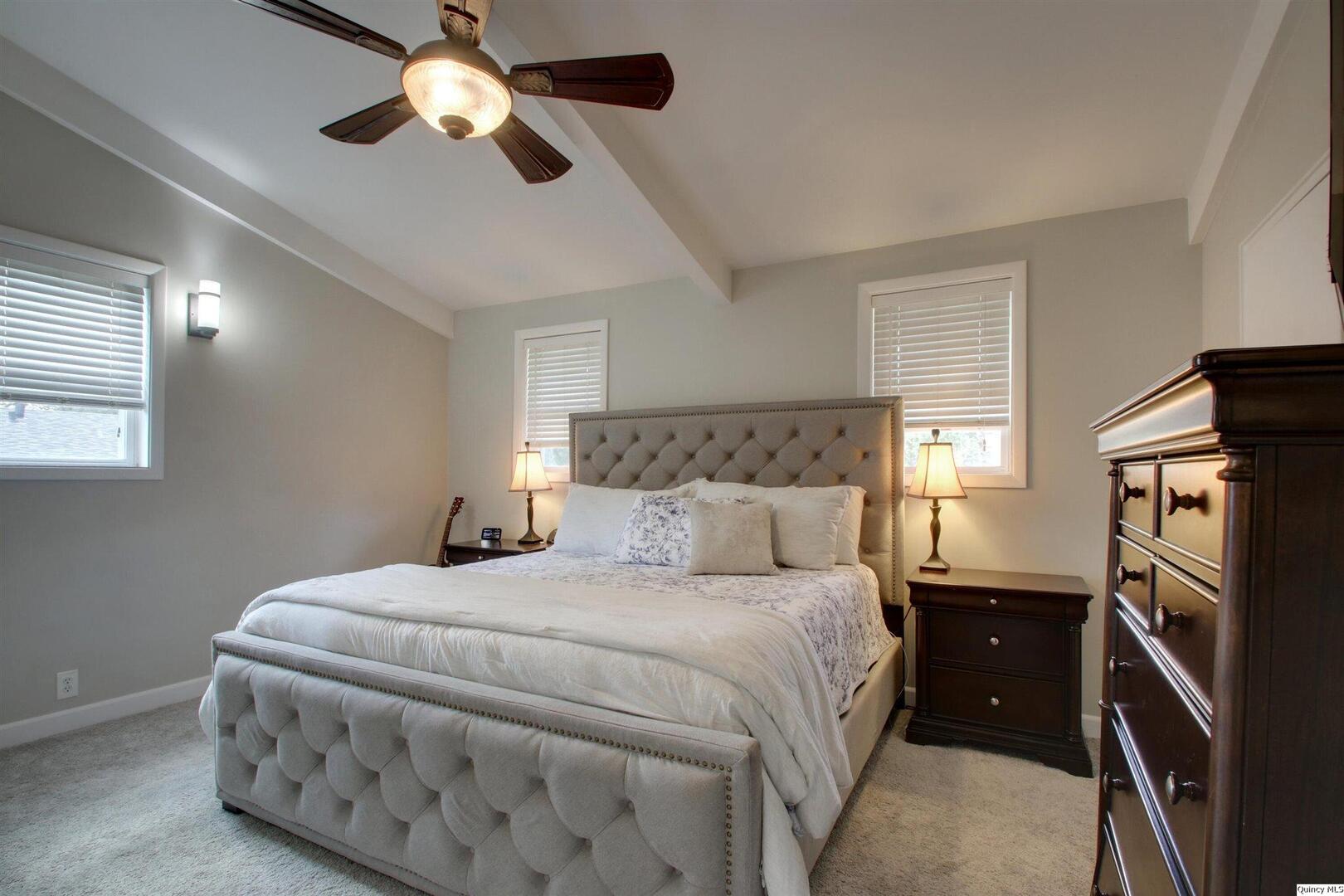 722 Ridgewood Drive Quincy, IL 62301 - Photo 16 of 23 Gallery Image 16