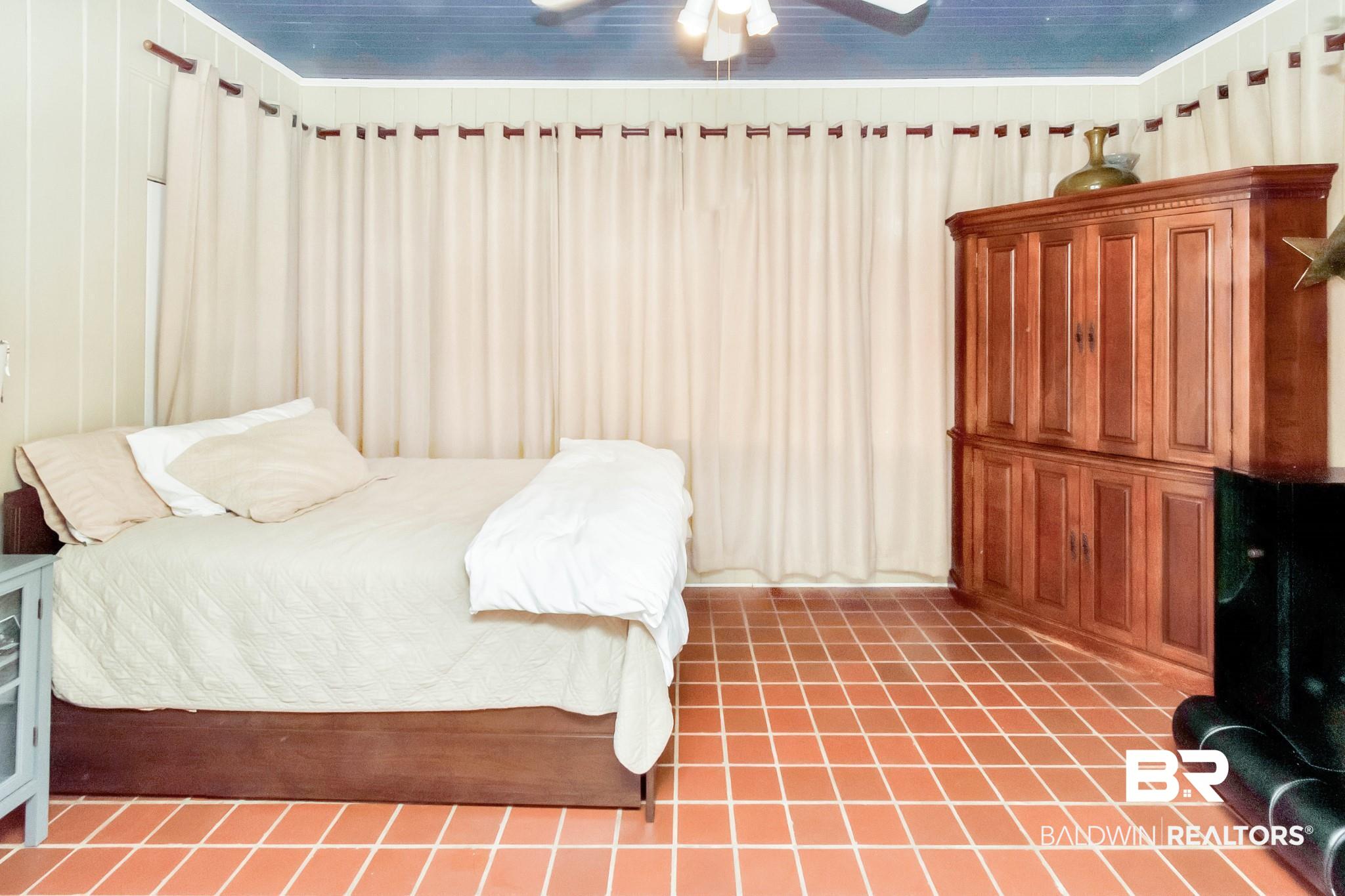 255 Woodlands Avenue Mobile, AL 36607 - Photo 21 of 34