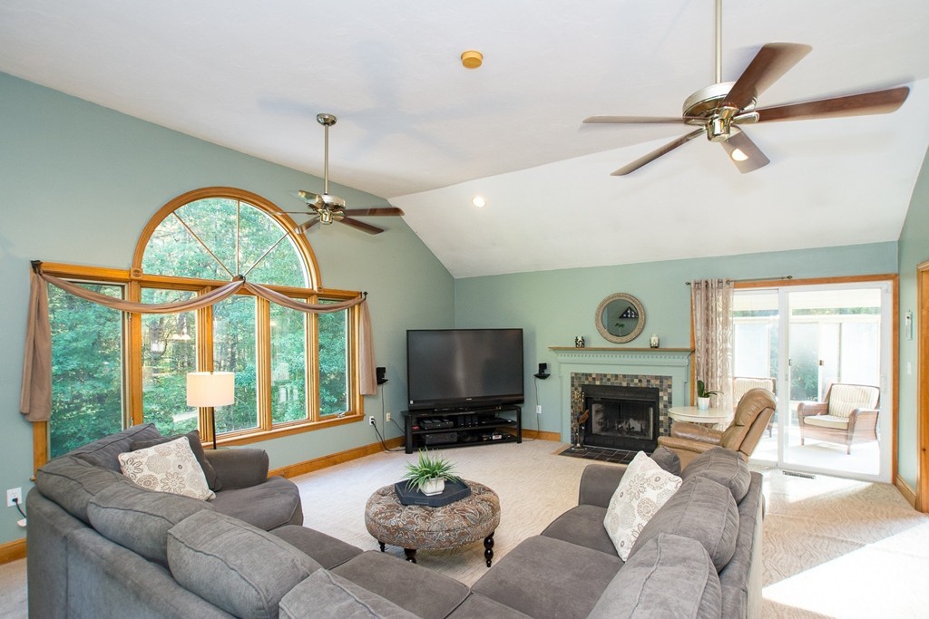 51 Southboro Road Upton, MA 01568 - Photo 11 of 30