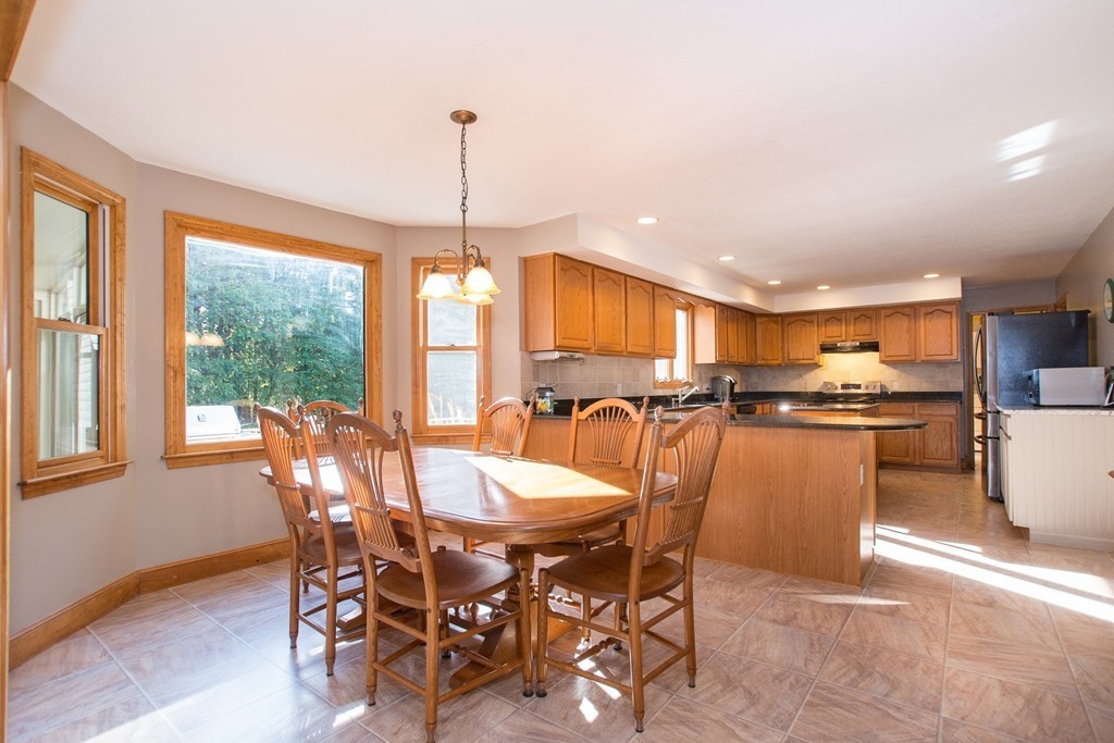 51 Southboro Road Upton, MA 01568 - Photo 10 of 30