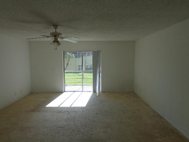22563 Southwest 66th Avenue, Unit 208 Boca Raton, FL 33428 - Photo 5 of 10 Living room