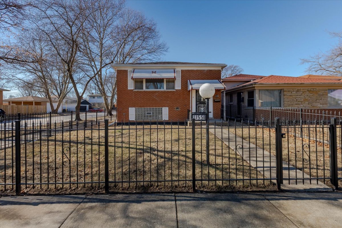 11558 South Elizabeth Street Chicago, IL 60643 - Photo 1 of 31