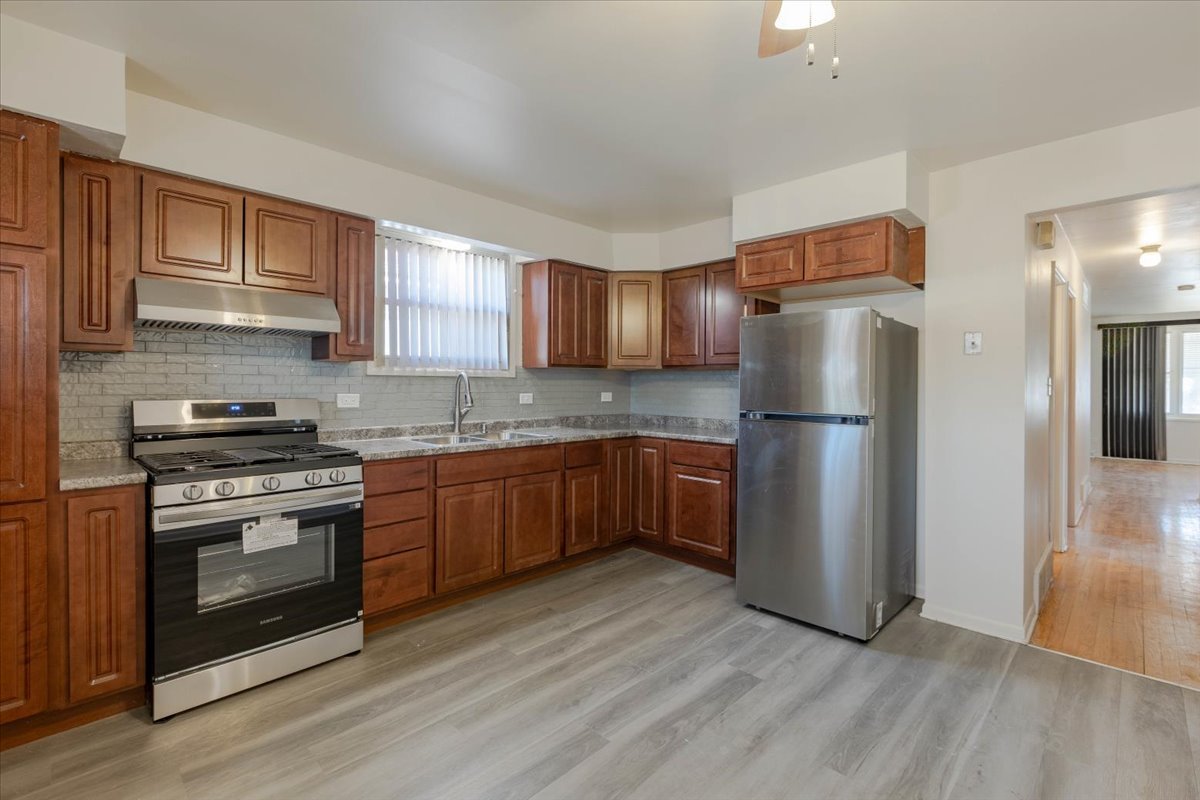 11558 South Elizabeth Street Chicago, IL 60643 - Photo 10 of 31