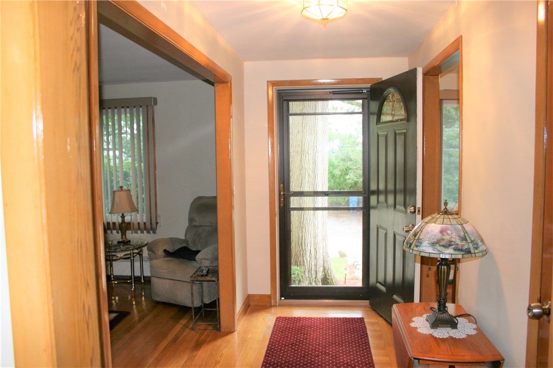 64 Chatham Road Cranston, RI 02920 - Photo 3 of 35