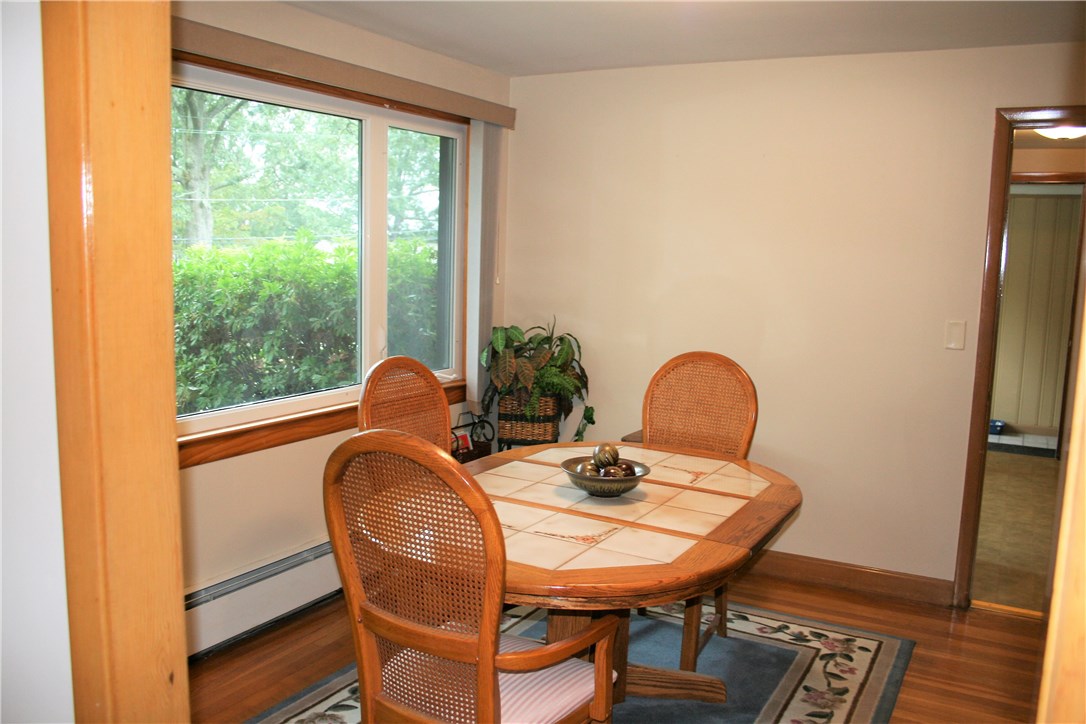 64 Chatham Road Cranston, RI 02920 - Photo 8 of 35