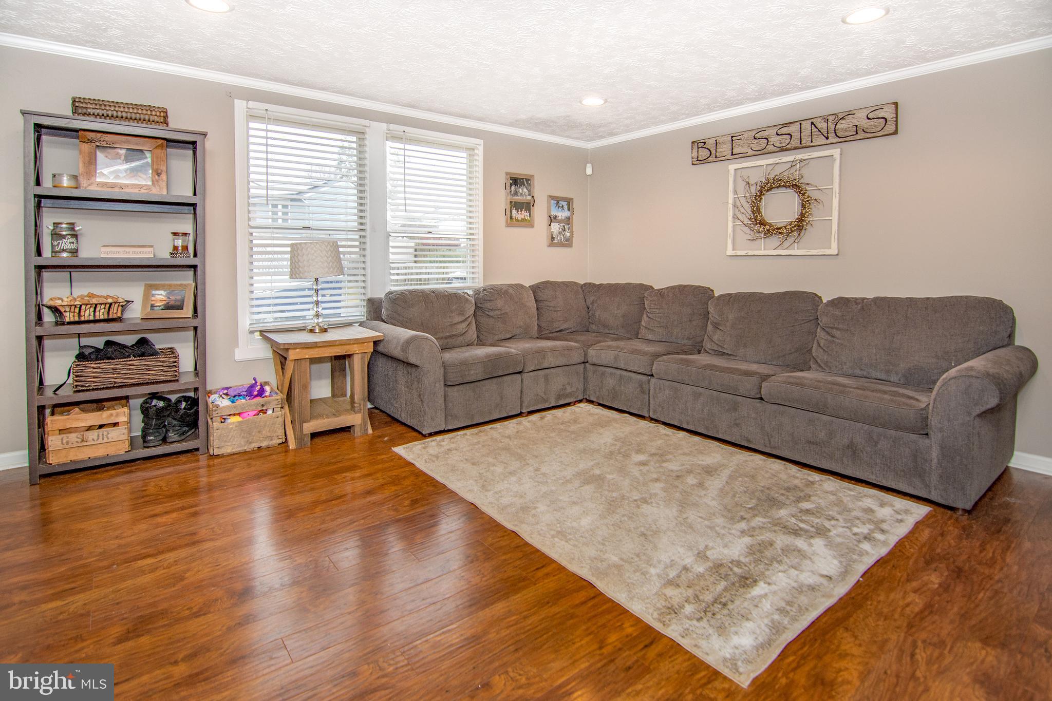 609 Northview Road Mount Airy, MD 21771 - Photo 4 of 30 Gallery Image 4