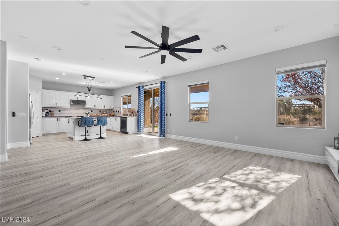 135 Tall Ruff Drive Las Vegas, NV 89148 - Photo 3 of 39