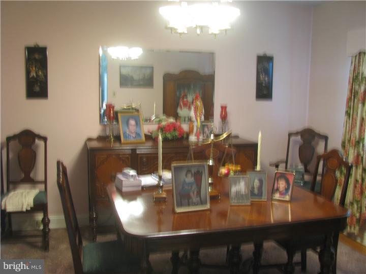 1515 Robin Road Coatesville, PA 19320 - Photo 8 of 19 Dining Room