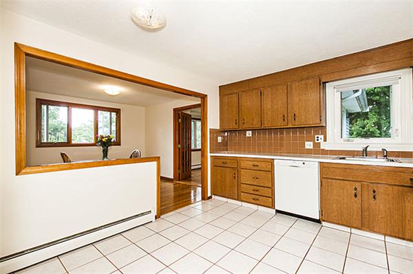 16 Cormier Road Burlington, MA 01803 - Photo 9 of 17 Gallery Image 9
