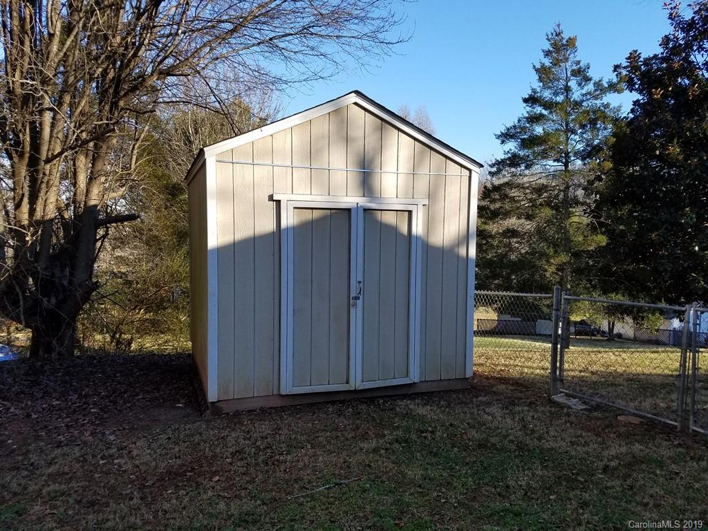 71 Reeves Road Leicester, NC 28748 - Photo 14 of 14 Gallery Image 14