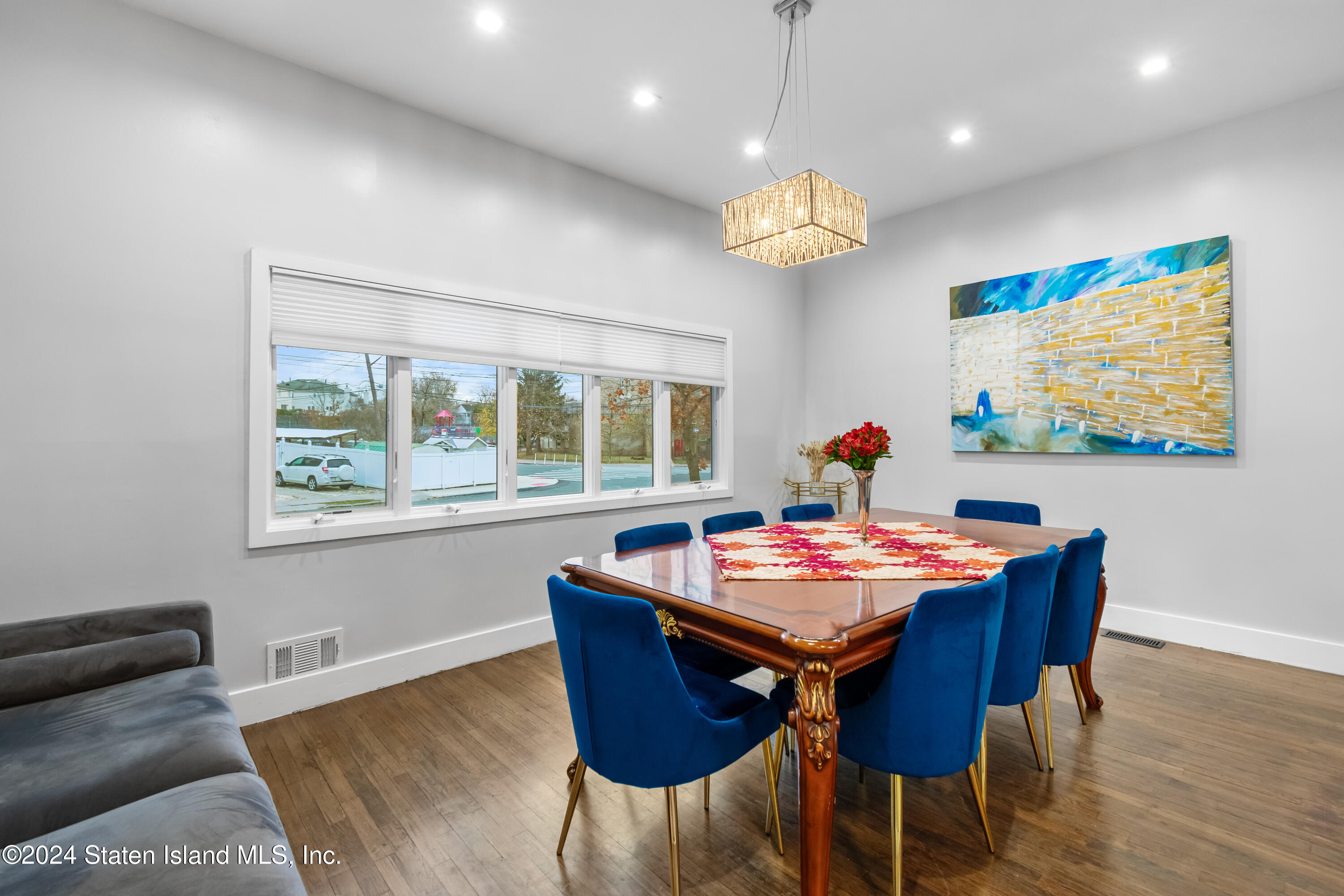 1107 Willowbrook Road Staten Island, NY 10314 - Photo 4 of 29 DSC_2871