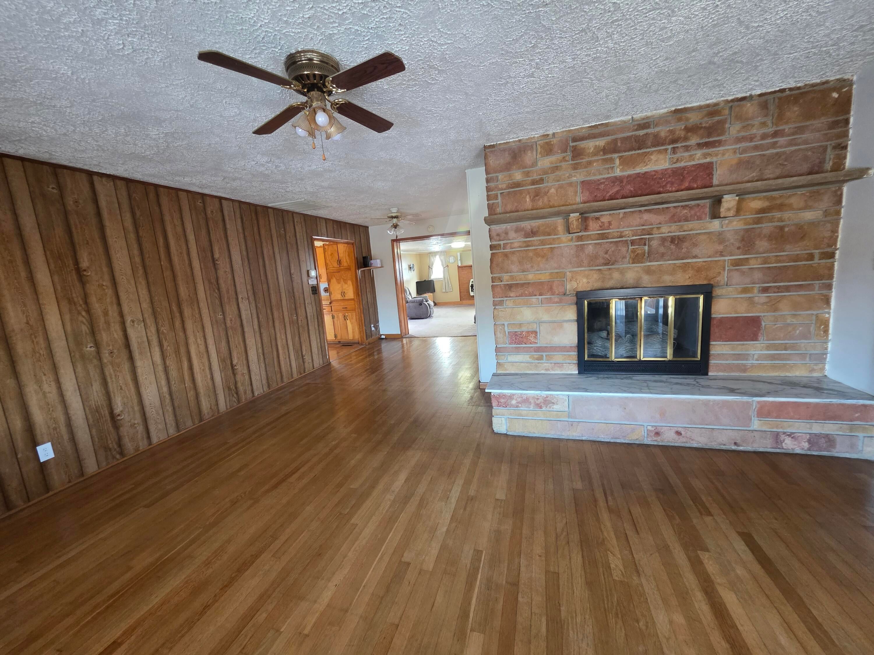 406 Anthony Road Frankford, WV 24938 - Photo 12 of 44 20251213_131646