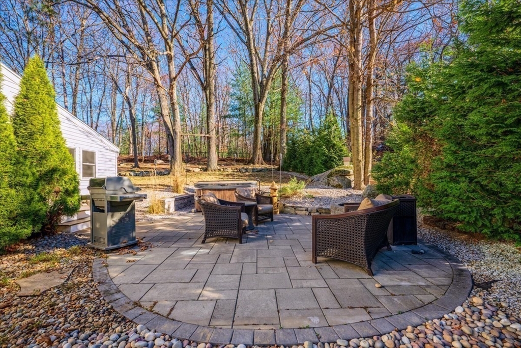 299 Spring Street Shrewsbury, MA 01545 - Photo 27 of 42 Gallery Image 27