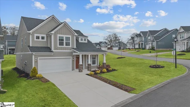 $329,990 | 810 Pleasant Falls Drive, Moore, SC 29369