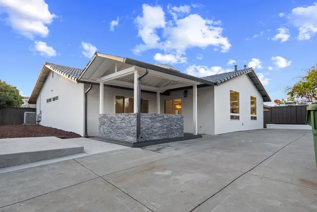 $1,988,888 | 4901 Avenida De Carmen, Santa Clara, CA 95054