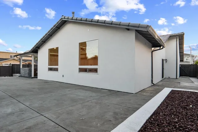 $1,988,888 | 4901 Avenida De Carmen, Santa Clara, CA 95054