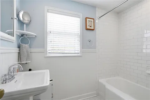 $479,000 | 6800 Granada Road, Prairie Village, KS 66208