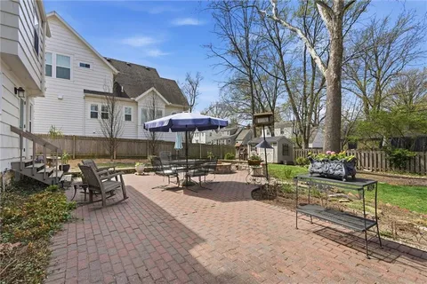 $479,000 | 6800 Granada Road, Prairie Village, KS 66208