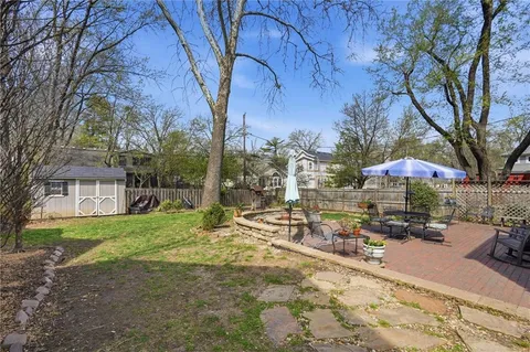 $479,000 | 6800 Granada Road, Prairie Village, KS 66208