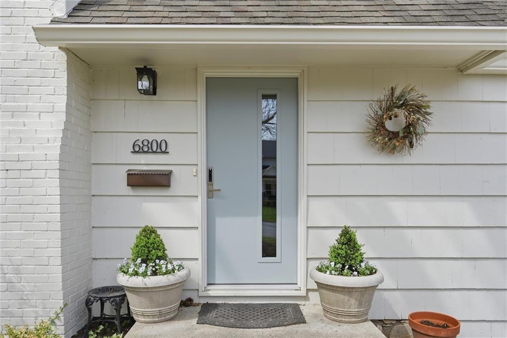 6800 Granada Road Prairie Village, KS 66208 - Photo 3 of 30