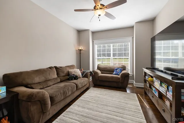 $1,199,000 | 2020 Limber Pne Circle, Manlius, NY 13104