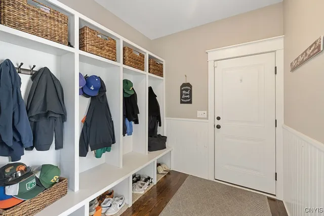 $1,199,000 | 2020 Limber Pne Circle, Manlius, NY 13104