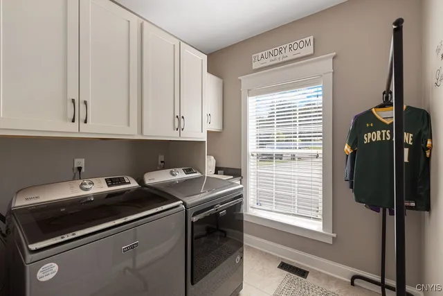 $1,199,000 | 2020 Limber Pne Circle, Manlius, NY 13104