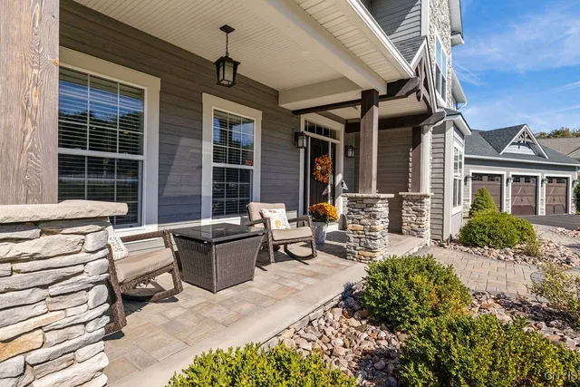 $1,199,000 | 2020 Limber Pne Circle, Manlius, NY 13104