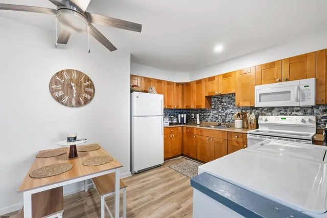 $192,000 | 5523 Wellington Avenue, Unit M8, Ventnor City, NJ 08406