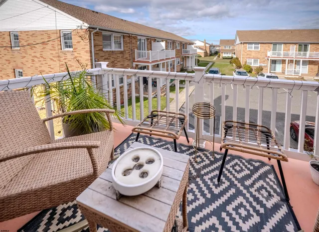 $192,000 | 5523 Wellington Avenue, Unit M8, Ventnor City, NJ 08406
