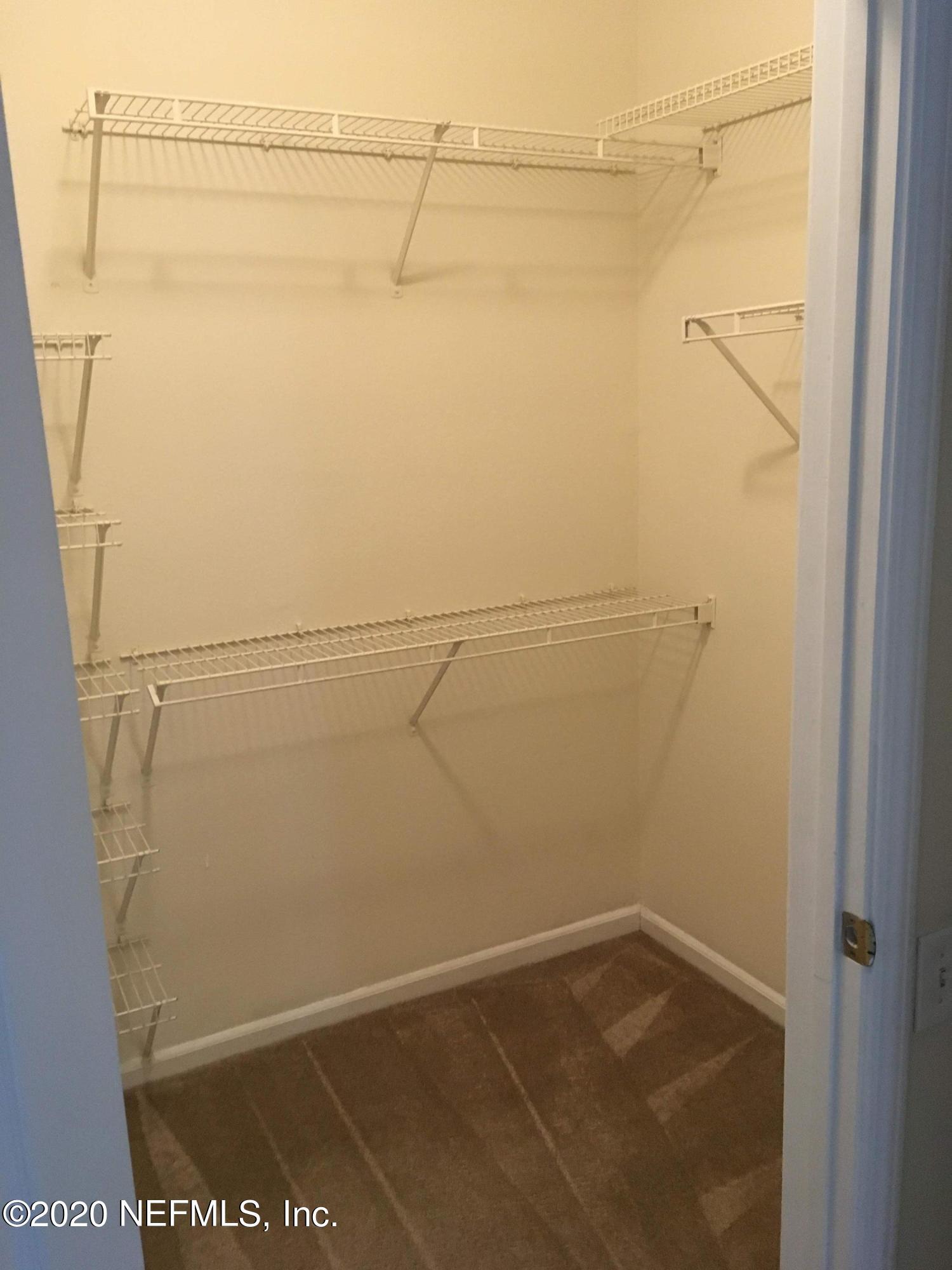 10550 Baymeadows Road, Unit 806 Jacksonville, FL 32256 - Photo 23 of 30 a view of a small room