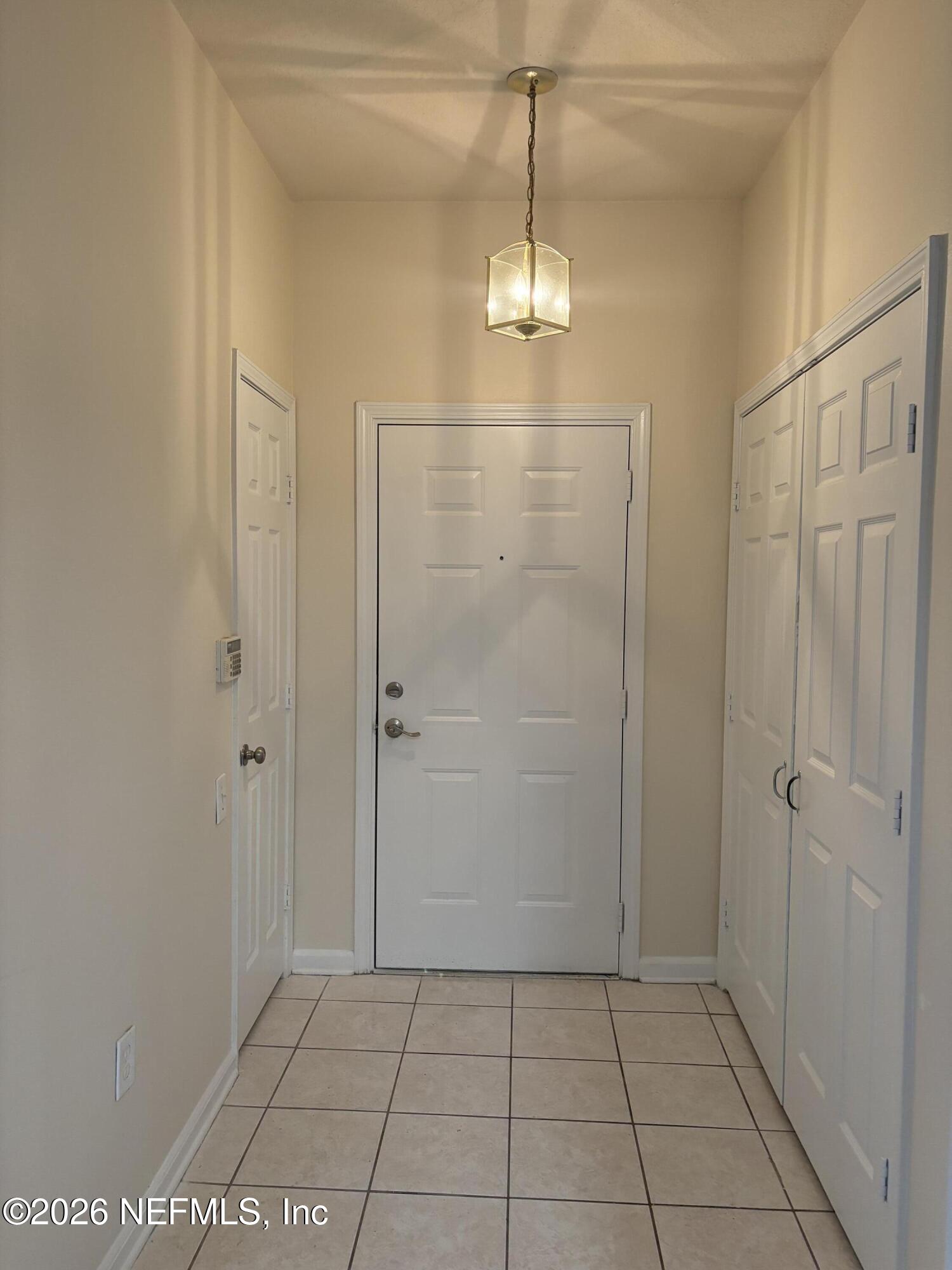 10550 Baymeadows Road, Unit 806 Jacksonville, FL 32256 - Photo 7 of 34 Foyer