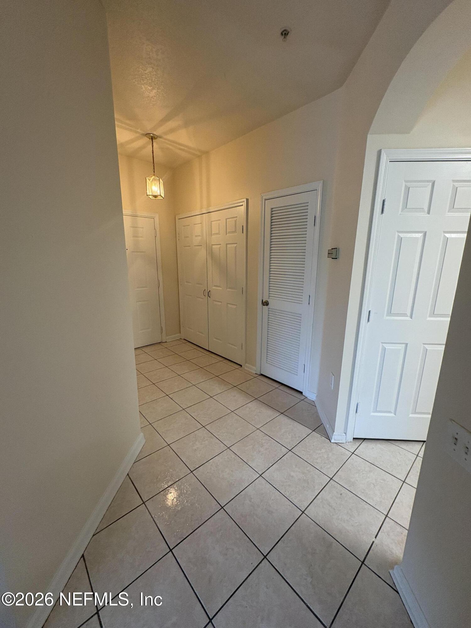 10550 Baymeadows Road, Unit 806 Jacksonville, FL 32256 - Photo 8 of 34 Foyer 2